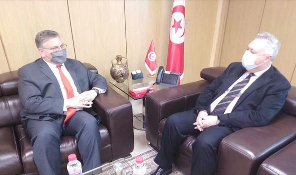تعزيز التعاون بين تونس والولايات المتحدة الأمريكية، محور لقاء بين علي الكعلي والسفير الأمريكي بتونس