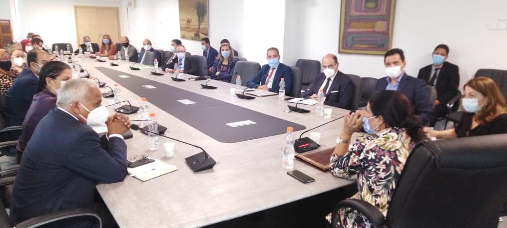 السيدة سهام بوغديري نمصية تجتمع بإطارات قسم التنمية والتعاون الدولي بوزارة الاقتصاد والمالية ودعم الاستثمار