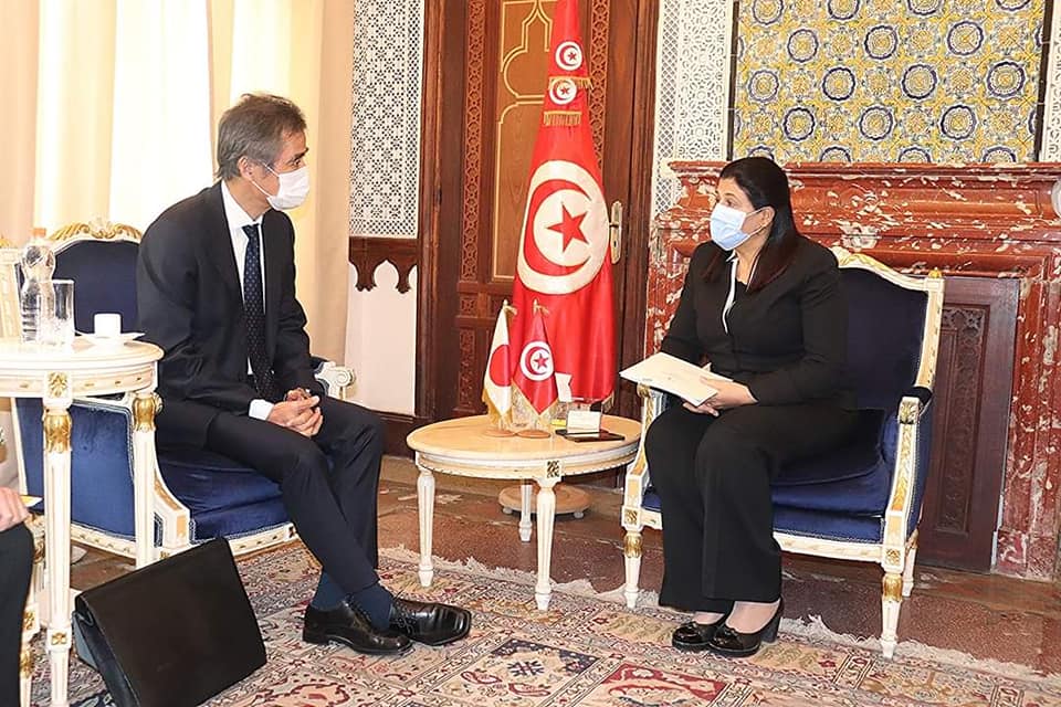 وزيرة المالية تلتفي بسفير اليابان بتونس